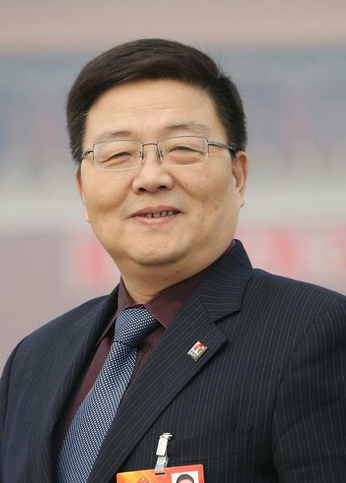 全国人大代表肖伟：建议加快中药防治重大病毒感染性疾病创新药物研发