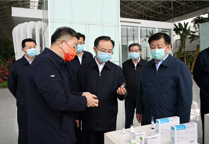 江苏省委书记吴政隆调研康缘药业：加快推动传统中医药和现代科学相结合，为抗击疫情提供有力武器